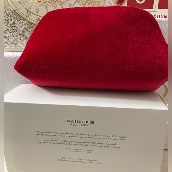 Dior Red Velvet Makeup Pouch NEW in Box - Picture 7 of 8
